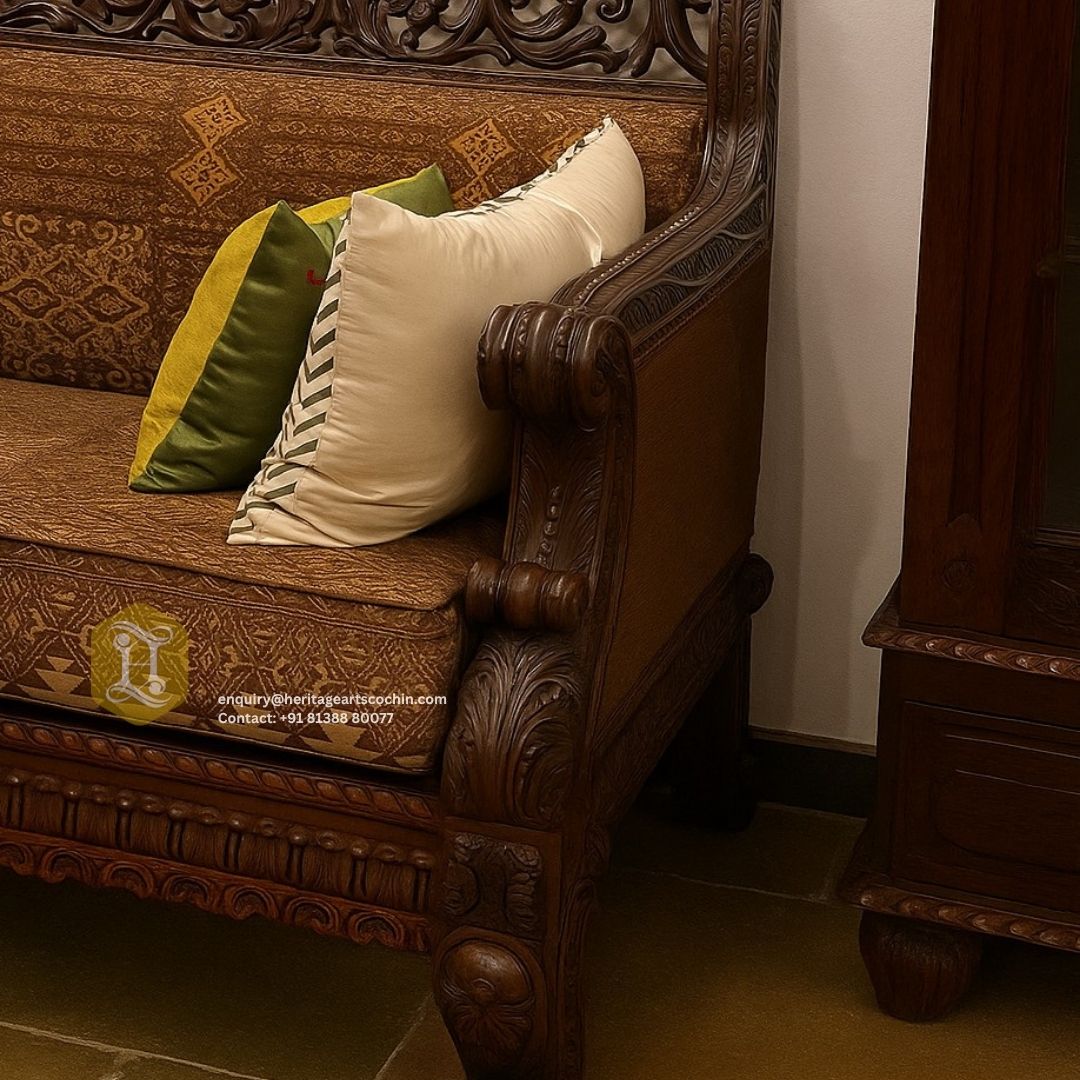 Mandira Padmapeetah Sofa Settee - Image 3