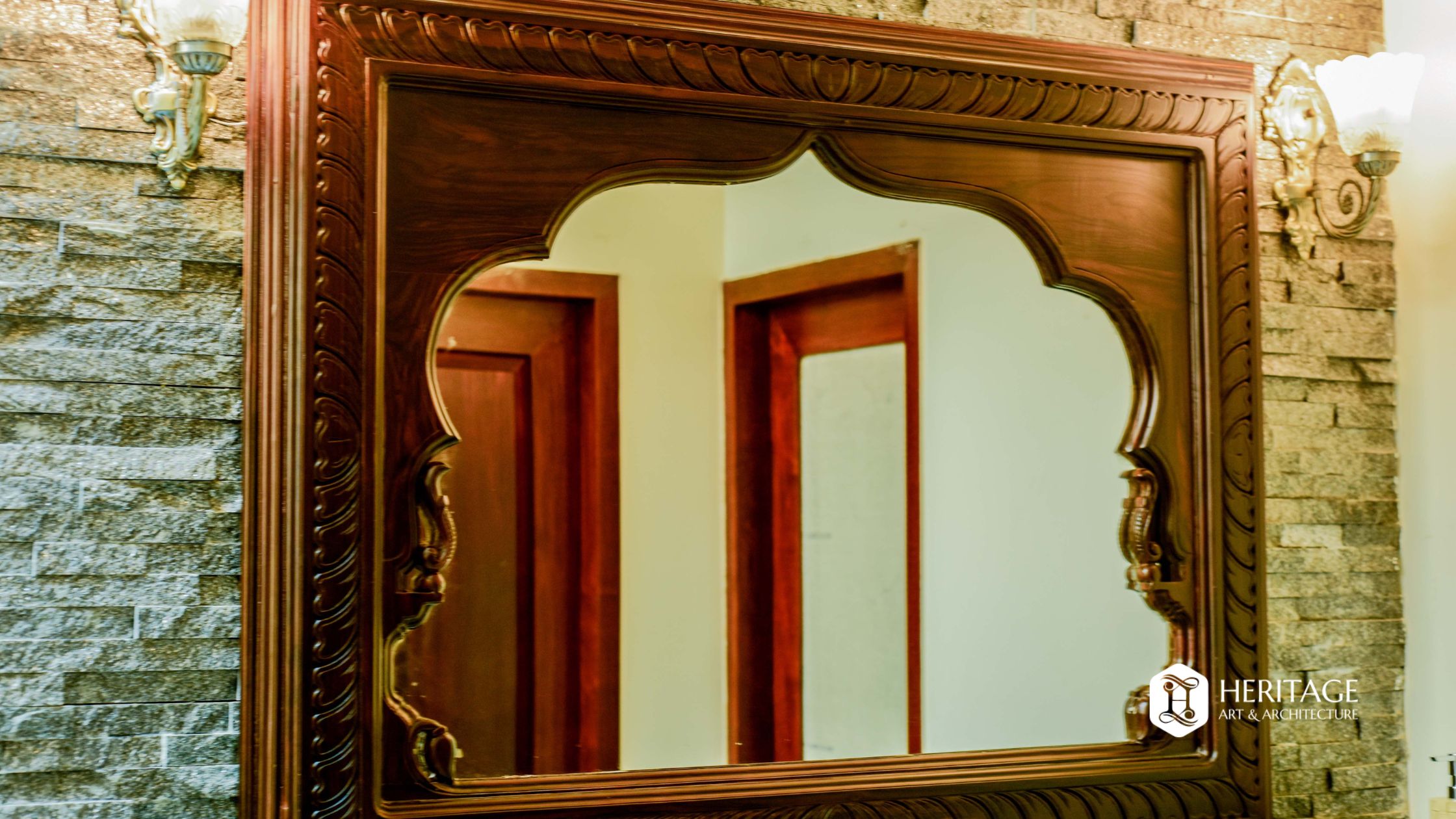 Antique mirrors in modern interiors